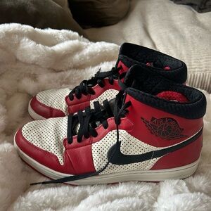 Jordan Alpha 1 Chicago Sz 13